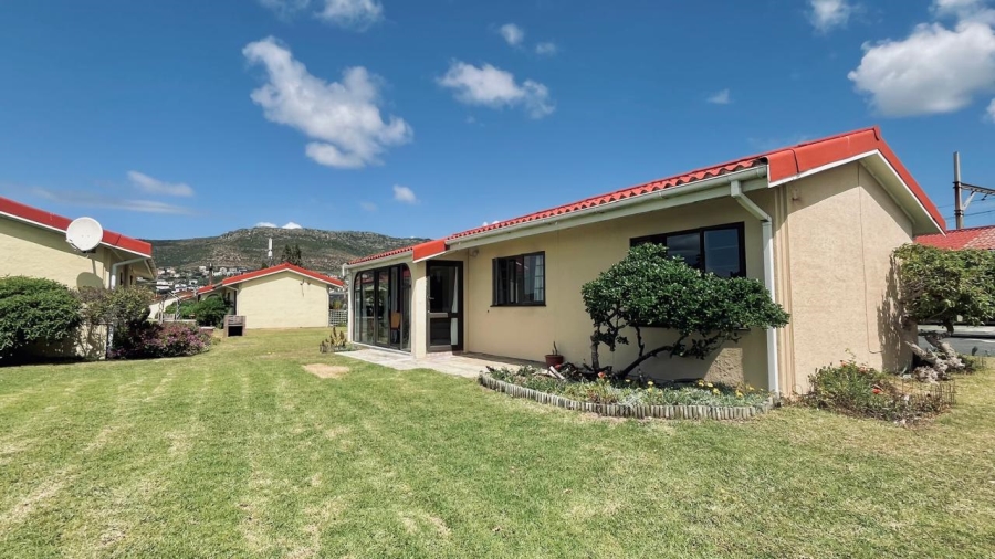 2 Bedroom Property for Sale in Fish Hoek Western Cape